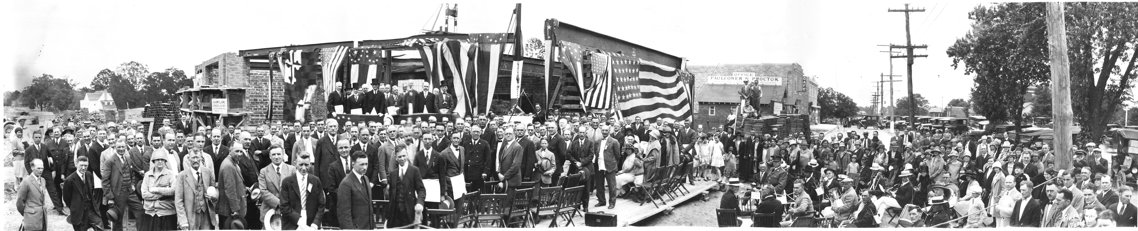 Photo of the building of the original lodge